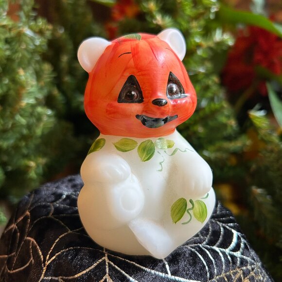 Fenton Other - MINT 2006 Fenton “Lil’ Punkin” Halloween Bear (5151 QL), Signed, Hand-painted